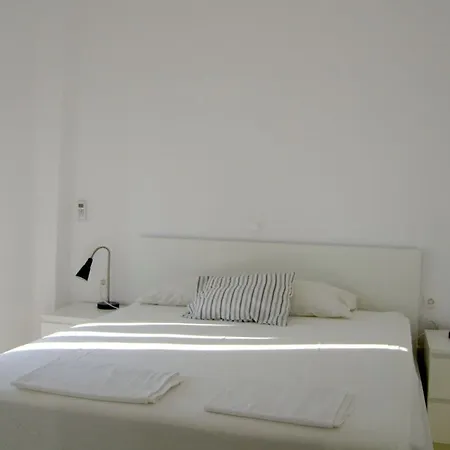 Helios And Apts 2*